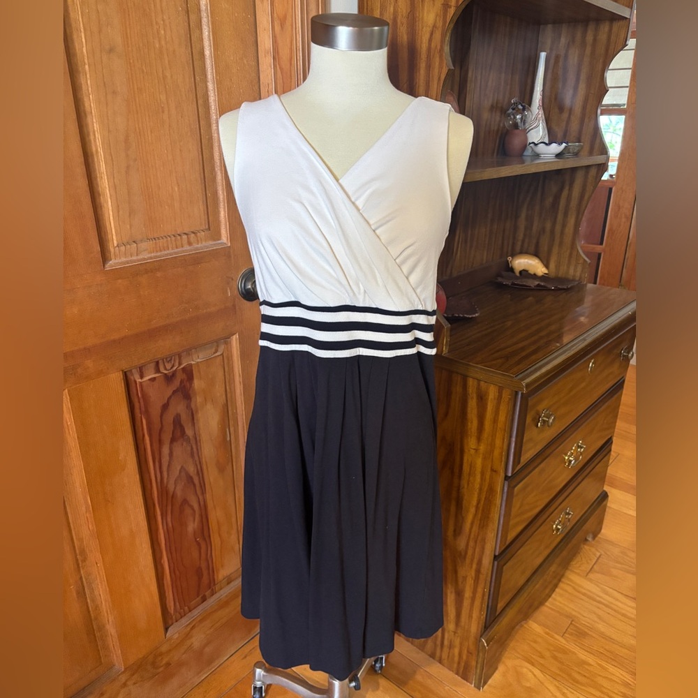 Lands' End White and Black Dress